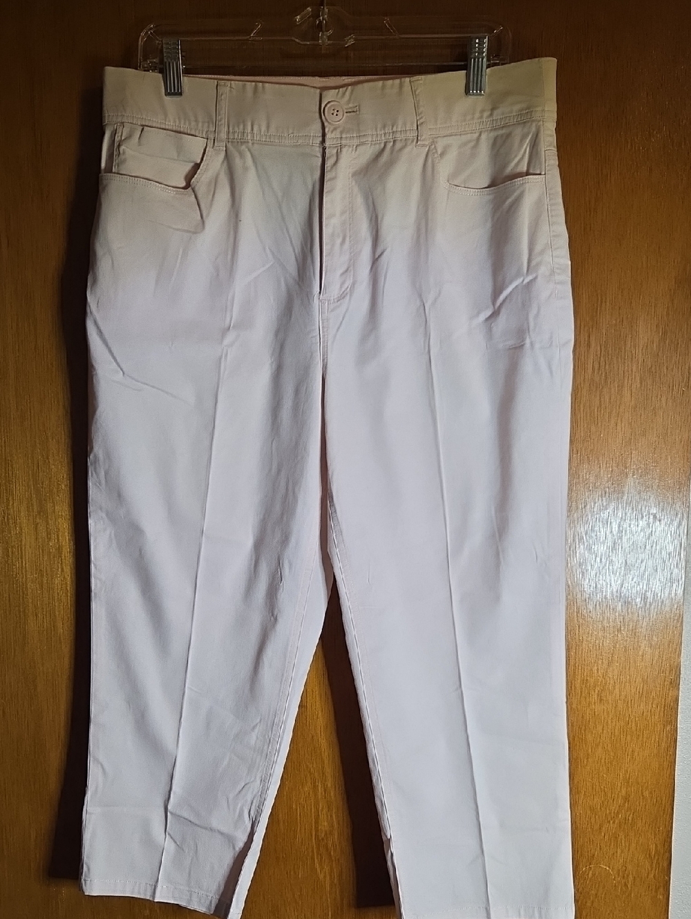 Chirstopher & Banks Light Pink 5 Pocket Capris